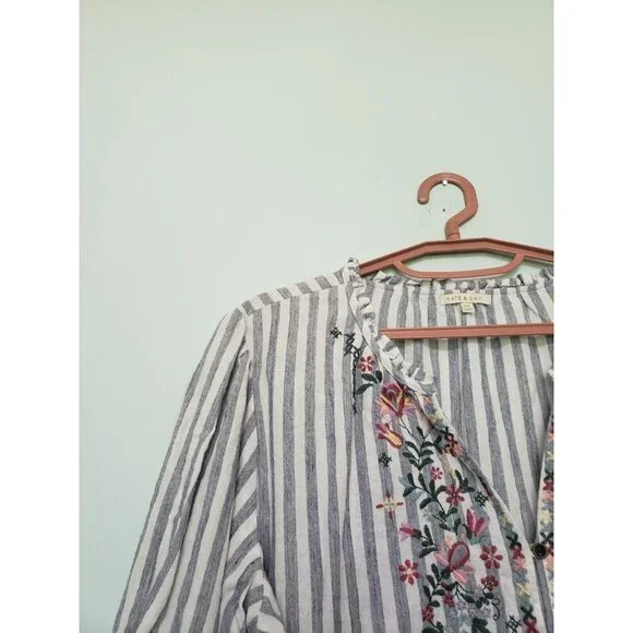 Kate & Sam Women 2XL Top Button Front Blue Stripe Floral Embroidery Coastal Boho - Picture 4 of 6